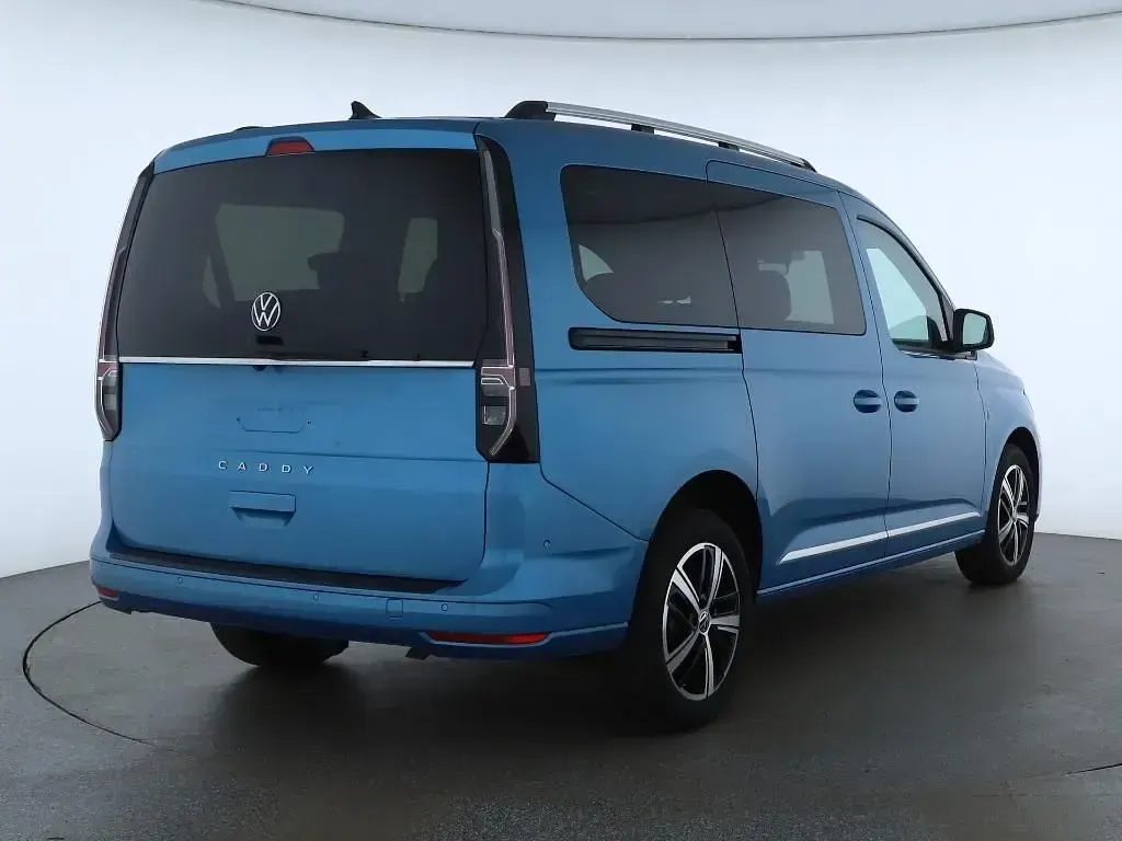 Gebraucht VW Caddy Style 116 PS (85 kW) 2024 Costa azul metallic Van / Kleinbus
