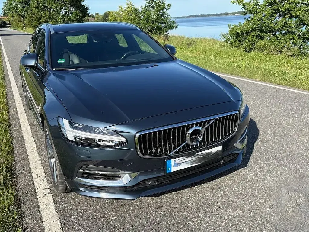 Gebraucht Volvo V90 Inscription 392 PS (288 kW) 2020 Blau Kombi