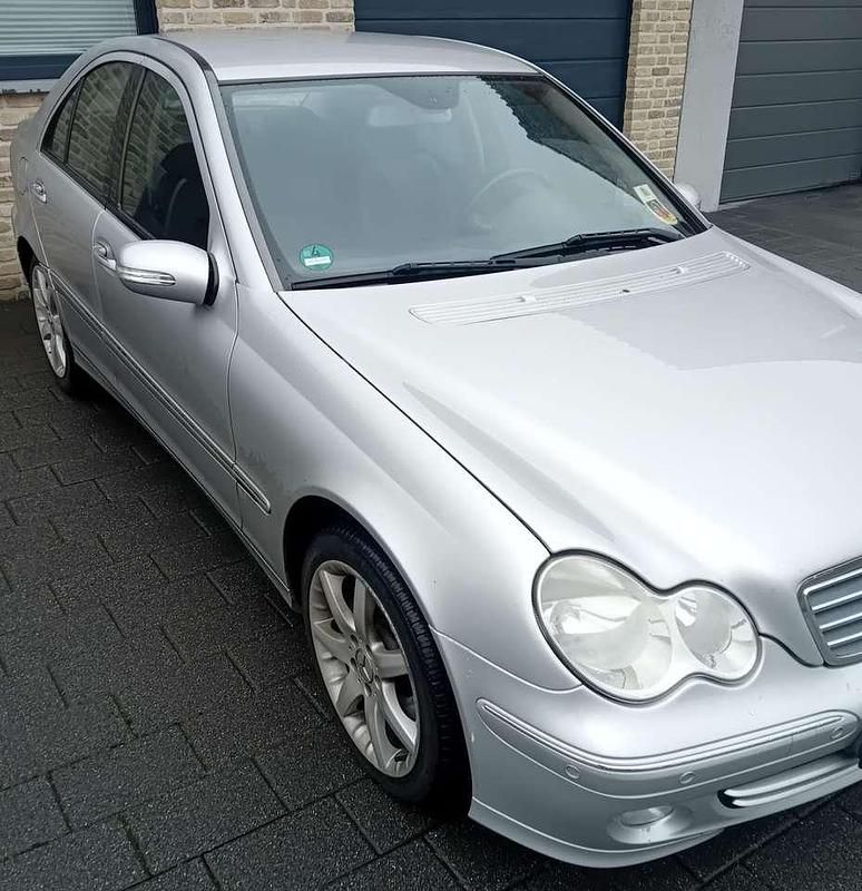 Gebraucht Mercedes C240 Elegance 170 PS (125 kW) 2005 Grau Limousine