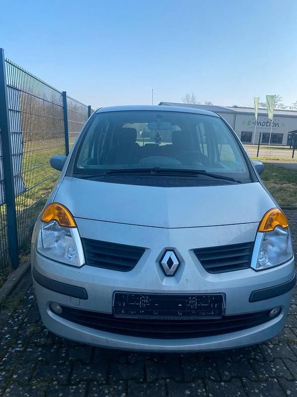 Gebraucht Renault Modus 90 PS (66 kW) 2006 Silber Van / Kleinbus