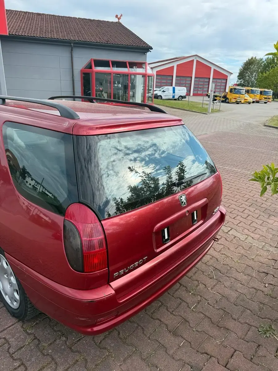 Gebraucht Peugeot 306 75 PS (55 kW) 2000 Rot Kombi