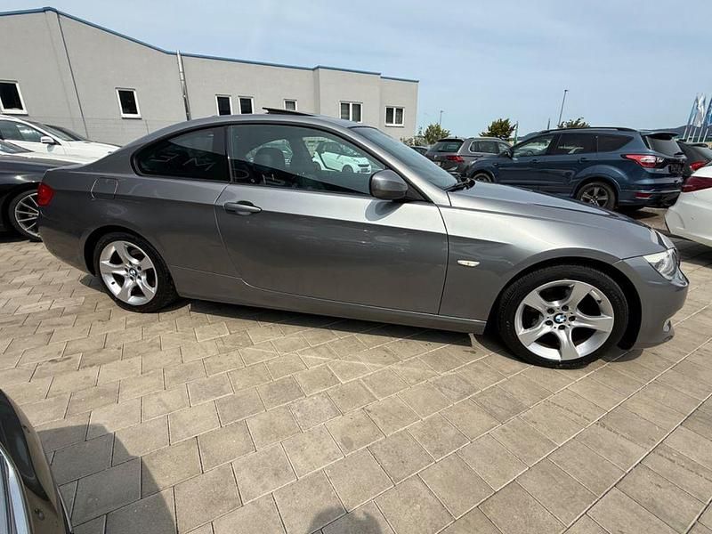 Gebraucht BMW 320 Performance 170 PS (125 kW) 2011 Grau Coupé