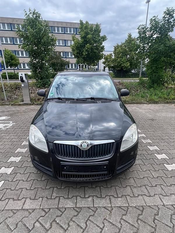 Second-hand Skoda Fabia 80 CP (58 kW) 2009 Negru Berlinǎ