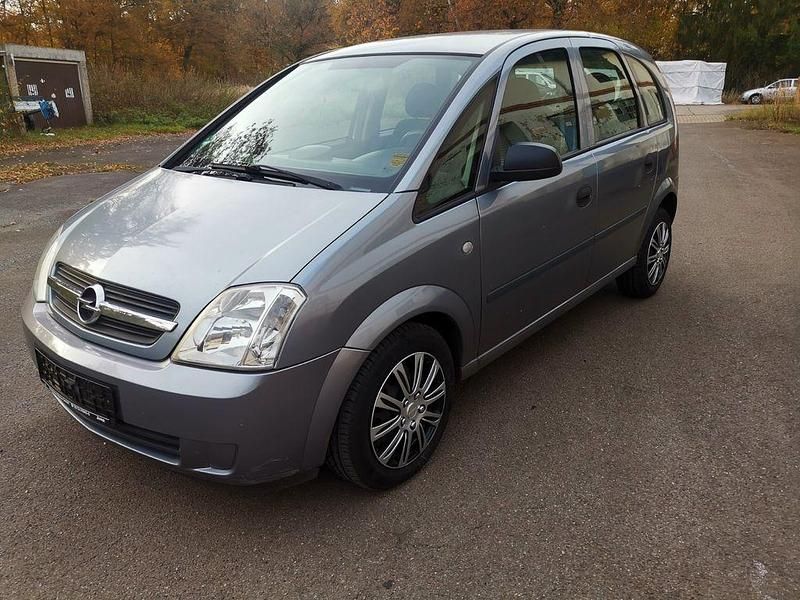 Silber Gebraucht 2004 Opel Meriva Van / Kleinbus | 2.000 € (Teuer) - Bild 1/4
