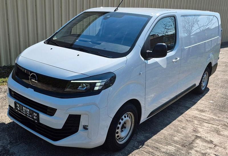 Gebraucht Opel Vivaro 144 PS (105 kW) 2024 Weiß Van / Kleinbus
