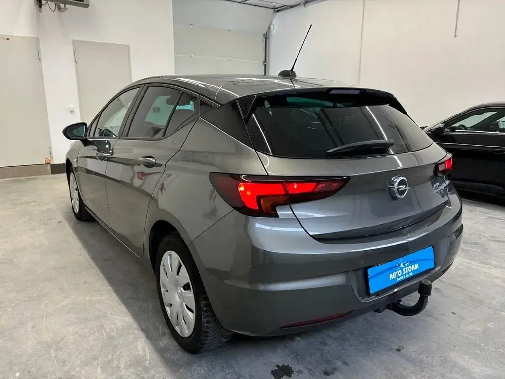 Gebraucht Opel Astra 131 PS (96 kW) 2020 Grau Limousine