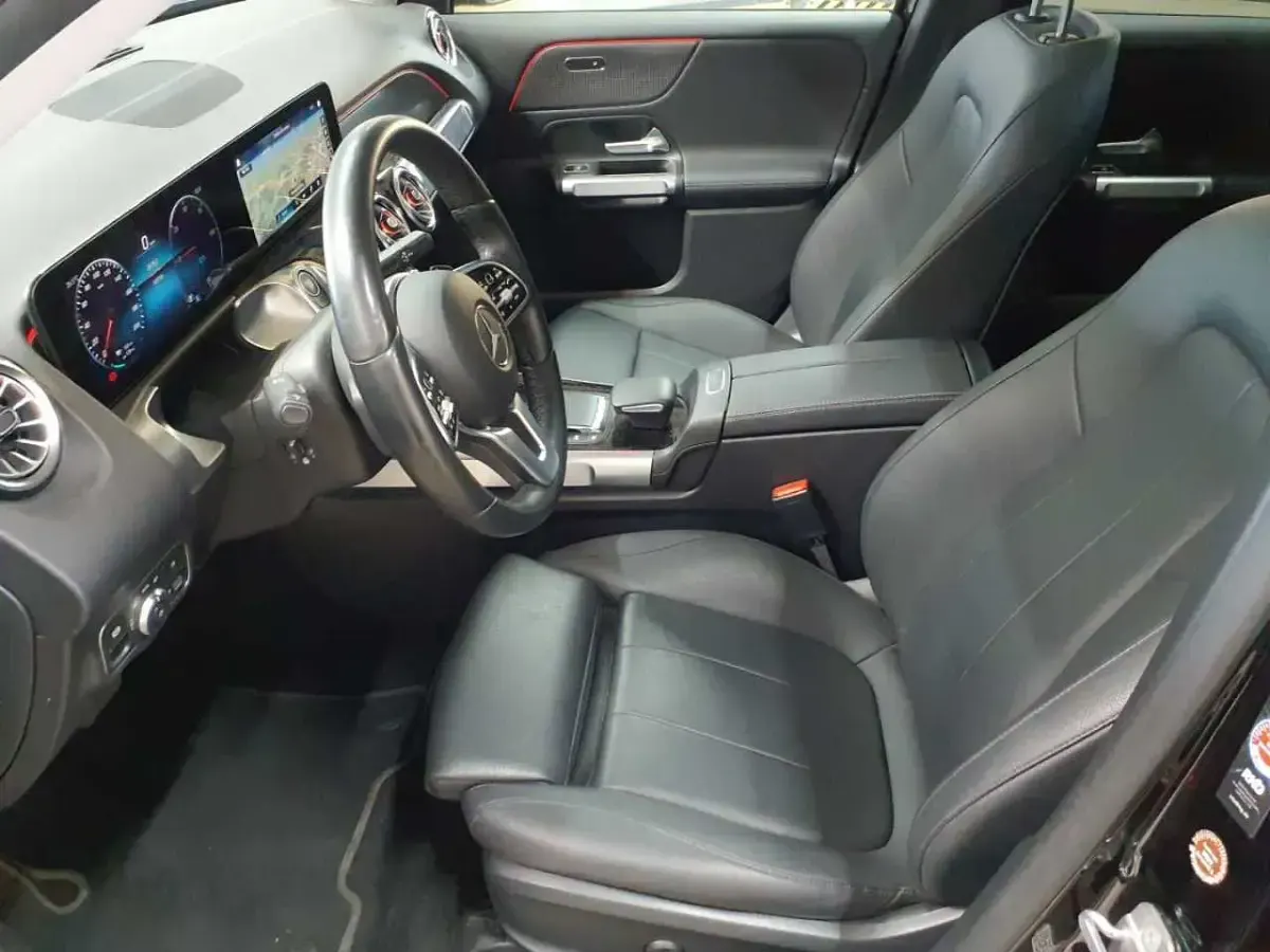 Gebraucht Mercedes EQB250 Progressive 139 kW (190 PS) 2023 Nachtschwarz SUV