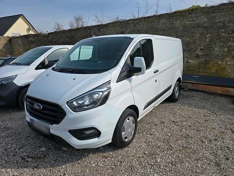 Gebraucht Ford Transit Custom 130 PS (95 kW) 2022 Weiß Van / Kleinbus
