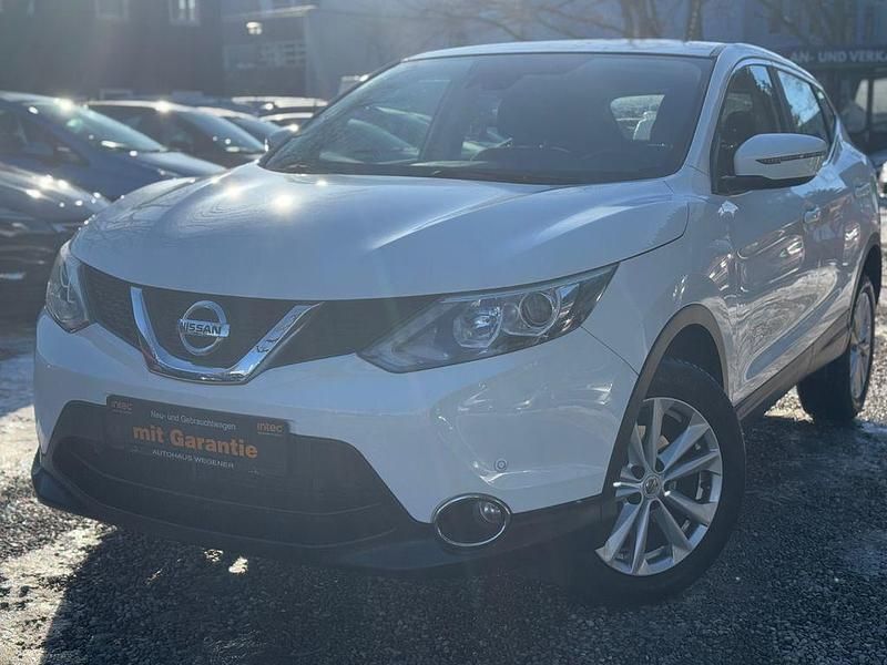 Gebraucht Nissan Qashqai 116 PS (85 kW) 2016 Weiß SUV