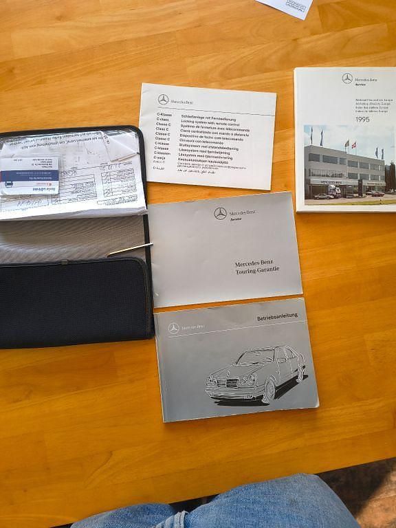 Gebraucht Mercedes E320 Elegance 220 PS (161 kW) 1995 Silber Limousine