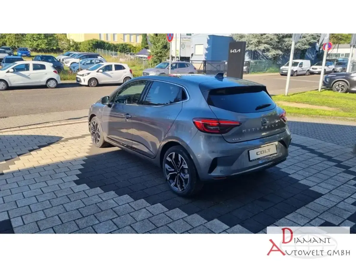 Gebraucht Mitsubishi Colt Edition 91 PS (66 kW) 2025 Grau Limousine