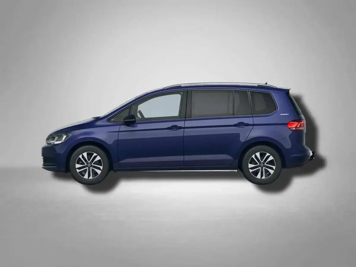 Gebraucht VW Touran Life 150 PS (110 kW) 2026 Atlantik blue metallic Van / Kleinbus