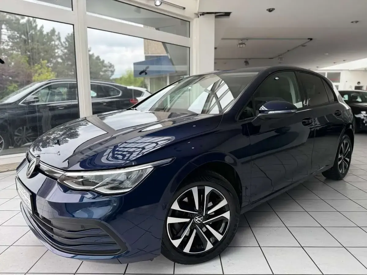 Gebraucht VW Golf VIII Pro 150 PS (110 kW) 2020 Atlantic blue Limousine