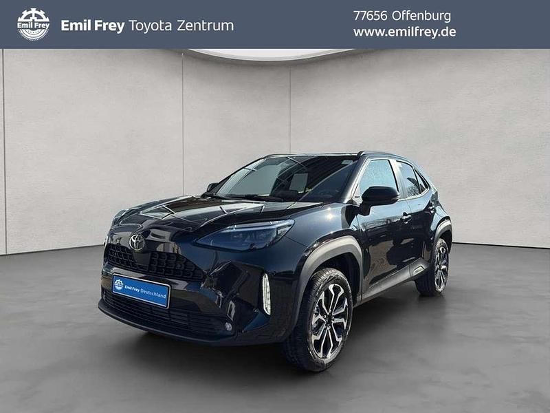Neu Toyota Yaris Hybrid 131 PS (96 kW) 2025 Mysticschwarz mica SUV