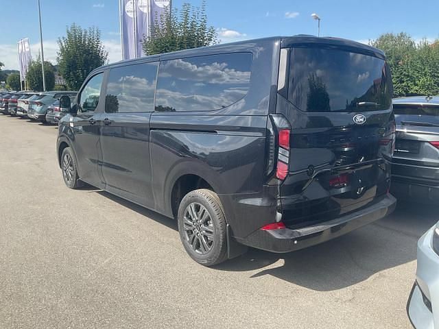 Agate black metallic agate black metallic Neu 2025 Ford Tourneo Custom Titanium Van / Kleinbus | 59.475 € (Fairer Preis) - Bild 1/1