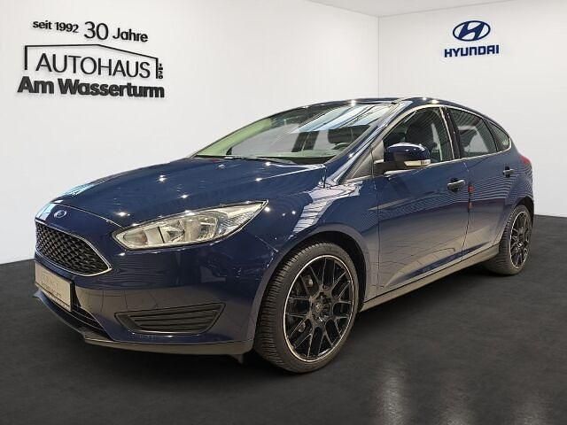 Gebraucht Ford Focus Ambiente 86 PS (63 kW) 2015 Blau Limousine