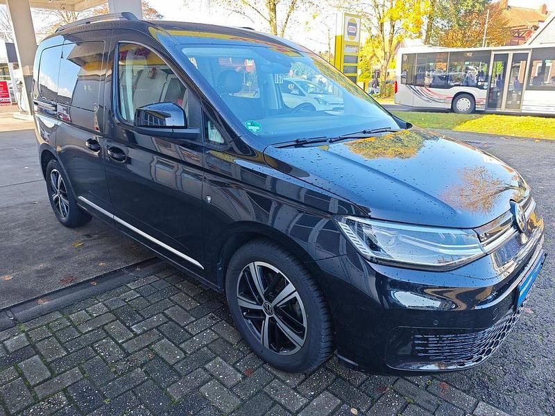 Gebraucht VW Caddy Style 122 PS (89 kW) 2022 Schwarz Van / Kleinbus