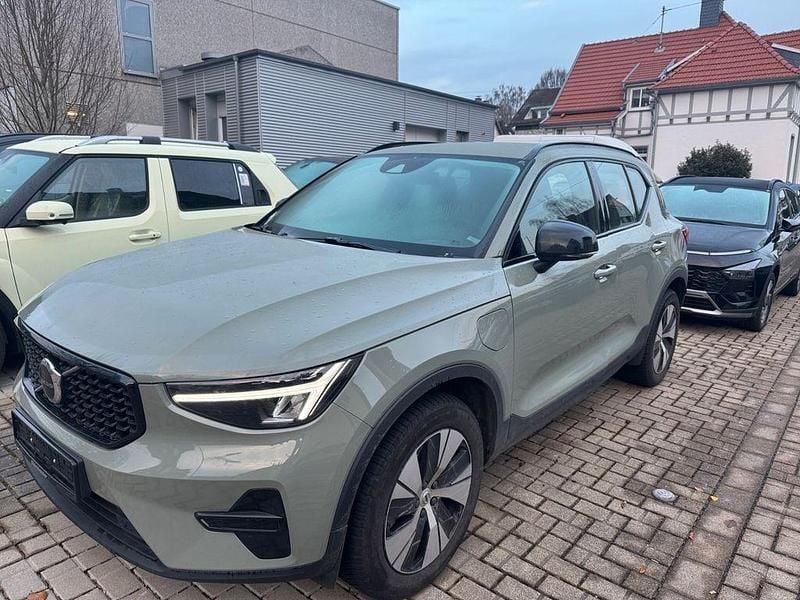 Gebraucht Volvo XC40 Plus 129 PS (94 kW) 2023 Sage green SUV