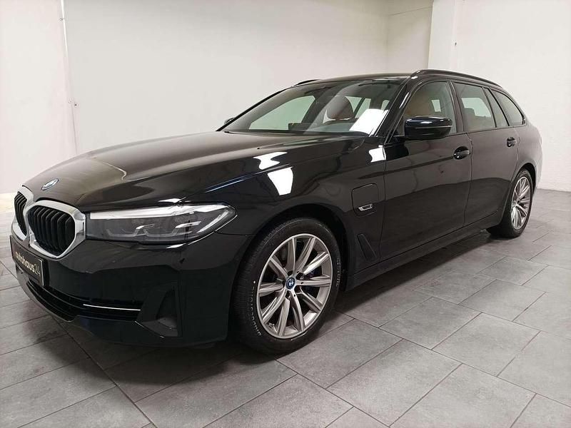 Gebraucht BMW 530e Shadowline 292 PS (214 kW) 2021 Schwarz Kombi