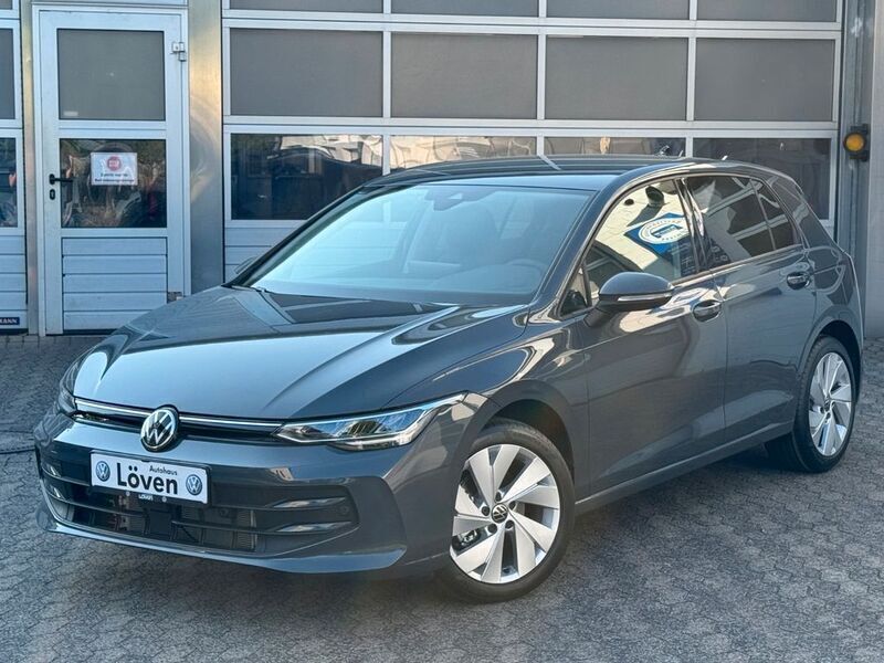Grau Neu 2025 VW Golf VIII Life Limousine | 25.990 € (Guter Preis) - Bild 1/4