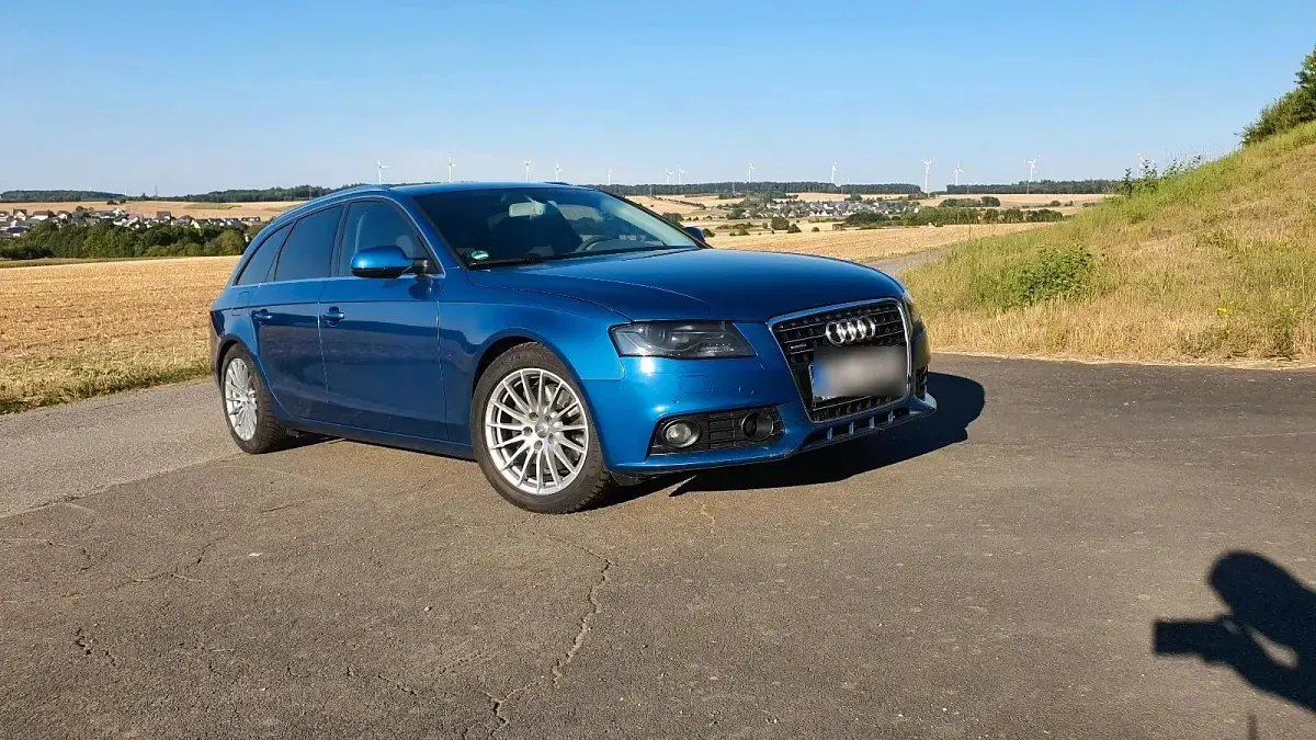 Gebraucht Audi A4 239 PS (175 kW) 2010 Blau Kombi