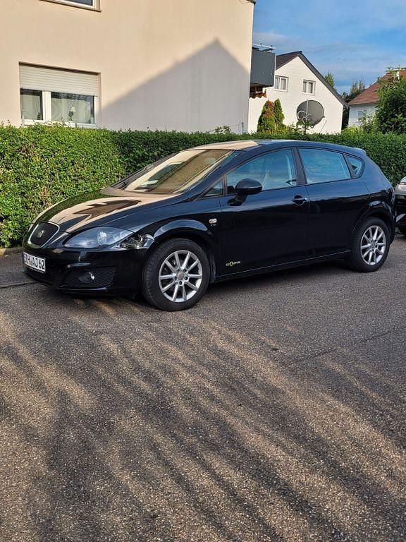 Schwarz Gebraucht 2012 Seat Leon Copa Limousine | 3.500 € (Guter Preis) - Bild 1/4