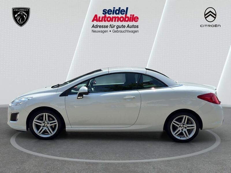 Gebraucht Peugeot 308 CC Active 156 PS (114 kW) 2013 Weiß Cabrio