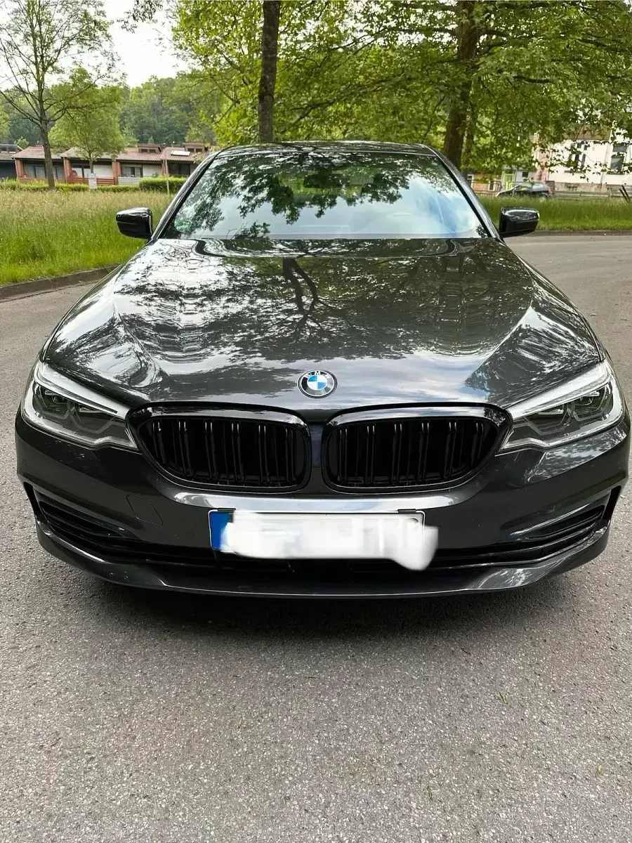 Gebraucht BMW 530 Sport Line 252 PS (185 kW) 2018 Grau Limousine