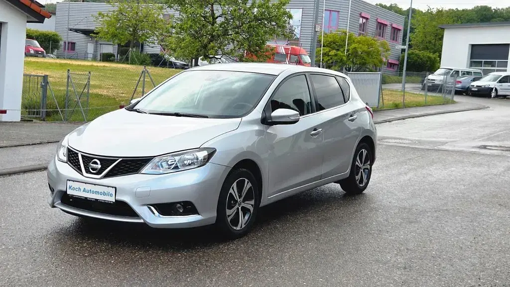Gebraucht Nissan Pulsar Acenta 116 PS (85 kW) 2018 Silber Kleinwagen