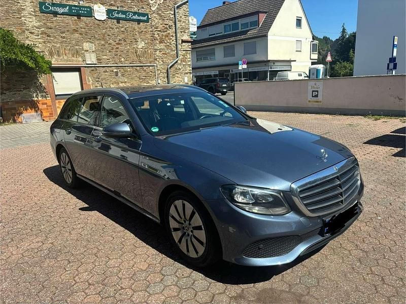 Gebraucht 2018 Mercedes E200 Kombi | 12.999 € - Bild 1/4