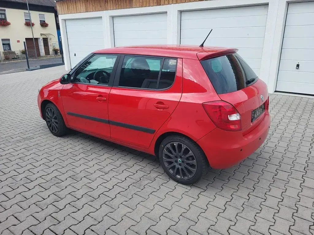 Gebraucht Skoda Fabia 86 PS (63 kW) 2012 Rot Limousine