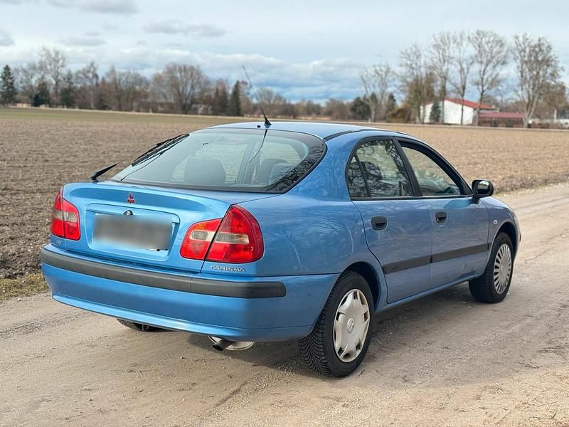 Gebraucht Mitsubishi Carisma 125 PS (91 kW) 2001 Blau Limousine