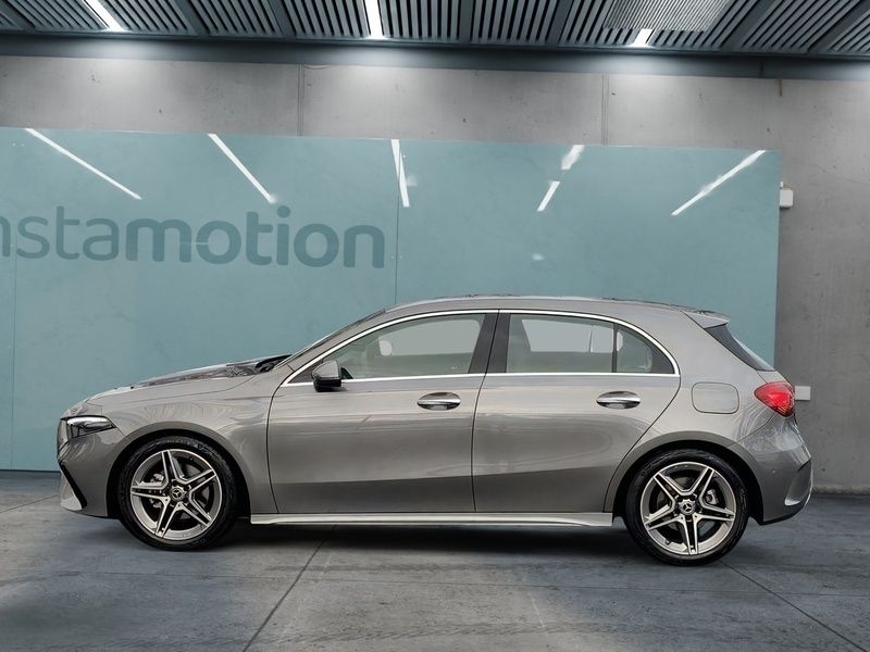 Gebraucht Mercedes A200 Advanced Plus 163 PS (119 kW) 2024 Grau Limousine