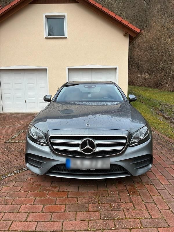 Gebraucht Mercedes E350 AMG line 258 PS (189 kW) 2017 Grau Limousine