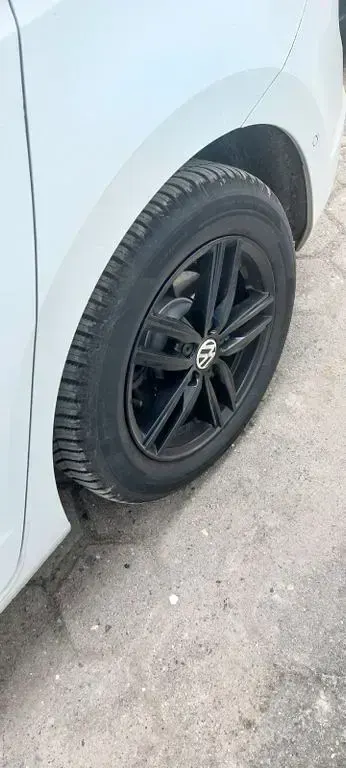 Gebraucht VW Touran IQ Drive 150 PS (110 kW) 2019 Weiß Van / Kleinbus