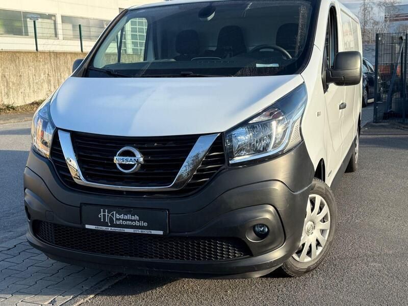 Weiß Gebraucht 2019 Nissan NV300 Comfort Van | 14.999 € (Superpreis) - Bild 1/4
