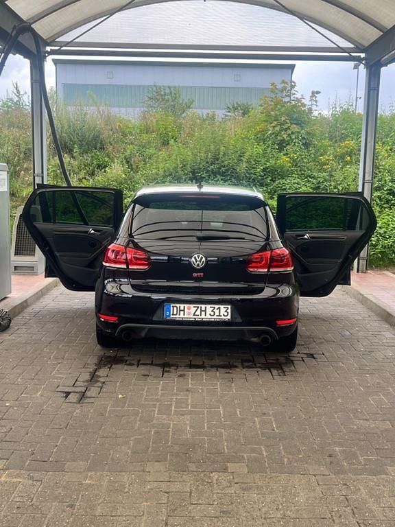 Schwarz Gebraucht 2012 VW Golf VII GTI Limousine | 6.500 € (Superpreis) - Bild 1/4