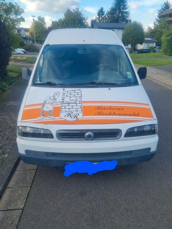 Weiß Gebraucht 2003 Fiat Scudo Van / Kleinbus | 600 € - Bild 1/4