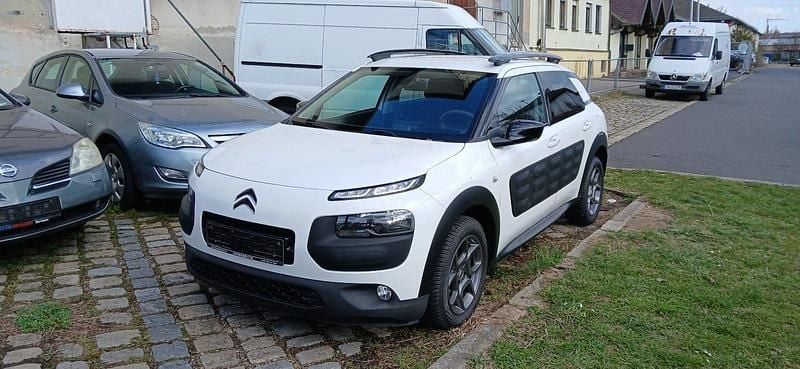 Gebraucht Citroën C4 Cactus 92 PS (67 kW) 2015 Weiß Kleinwagen
