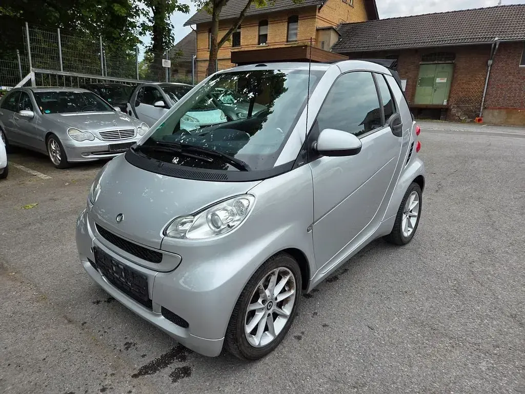 Gebraucht Smart ForTwo Cabrio Passion 71 PS (52 kW) 2012 Silber Cabrio