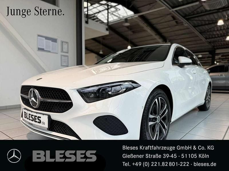 Unilack polarweiß Gebraucht 2023 Mercedes A180 Progressive Limousine | 28.350 € (Fairer Preis) - Bild 1/4