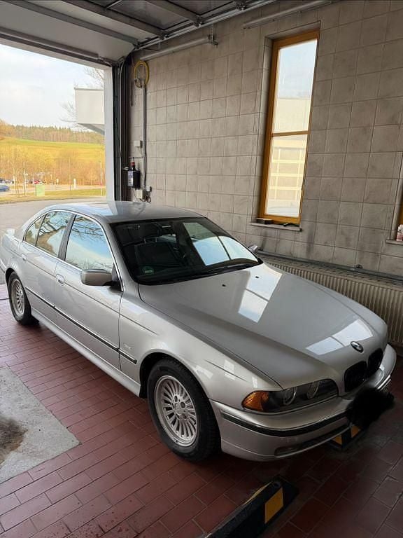 Gebraucht BMW 528 193 PS (141 kW) 1999 Silber Limousine