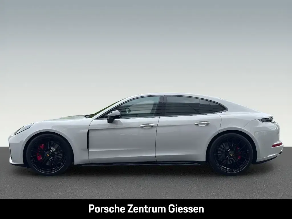 Neu Porsche Panamera GTS 500 PS (367 kW) 2026 Weiss Kleinwagen