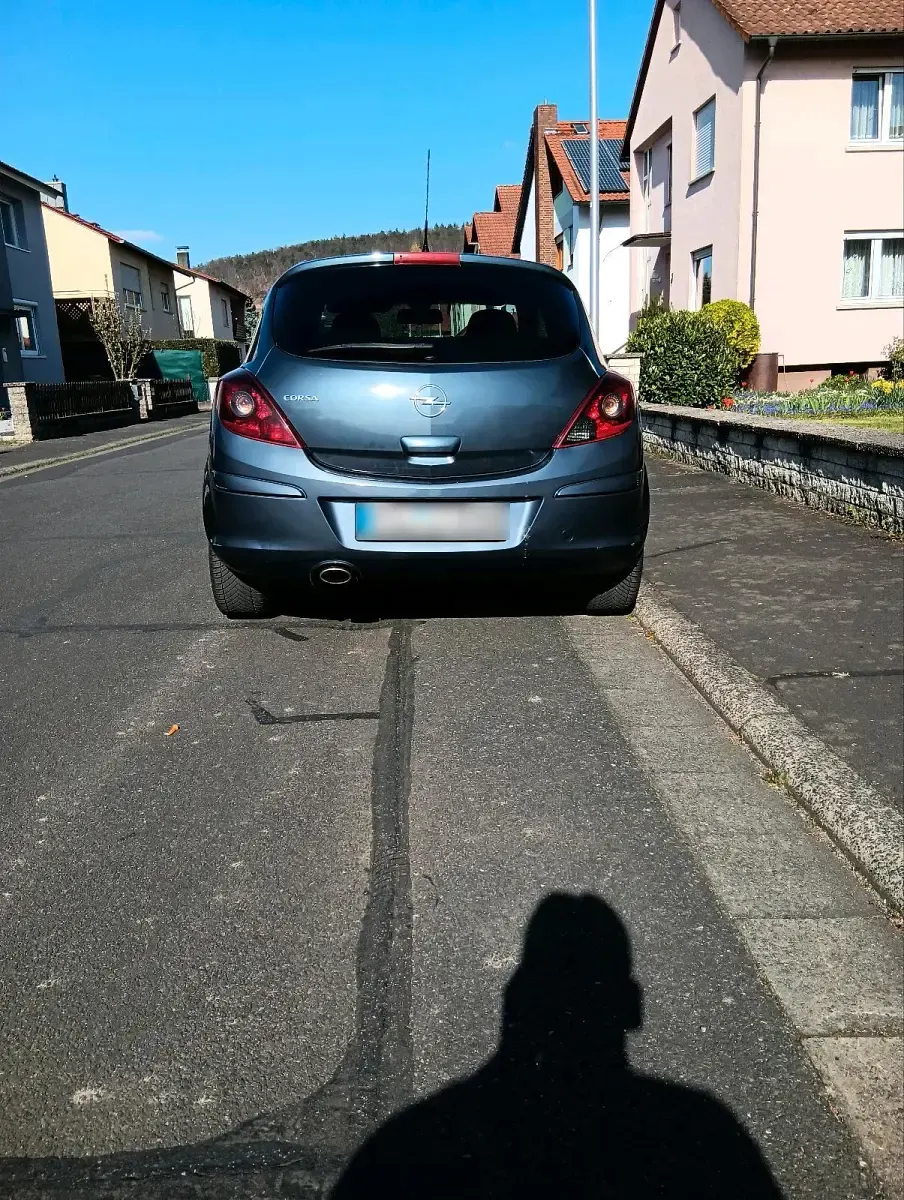 Gebraucht Opel Corsa 90 PS (66 kW) 2009 Grau Kleinwagen