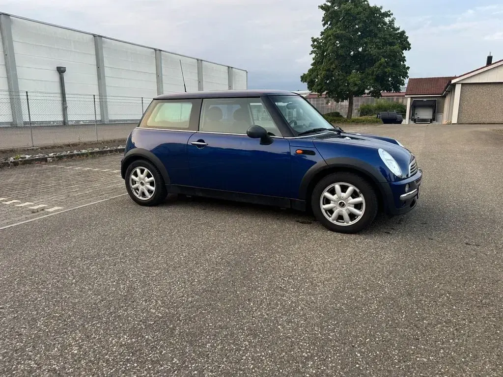 Käytetty Mini ONE 90 HP (66 kW) 2003 Sininen Viistoperä