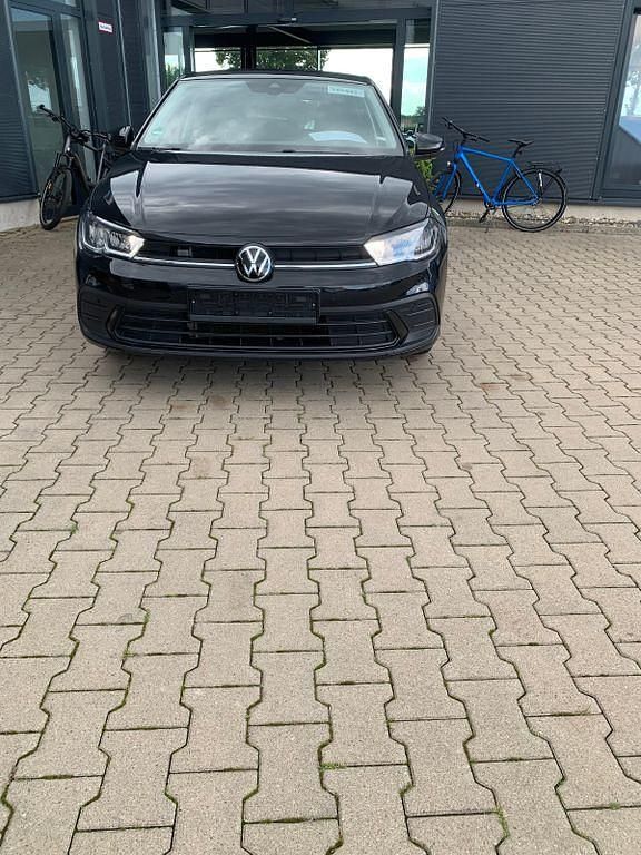 Schwarz Gebraucht 2024 VW Polo Move Limousine | 16.990 € (Guter Preis) - Bild 1/4