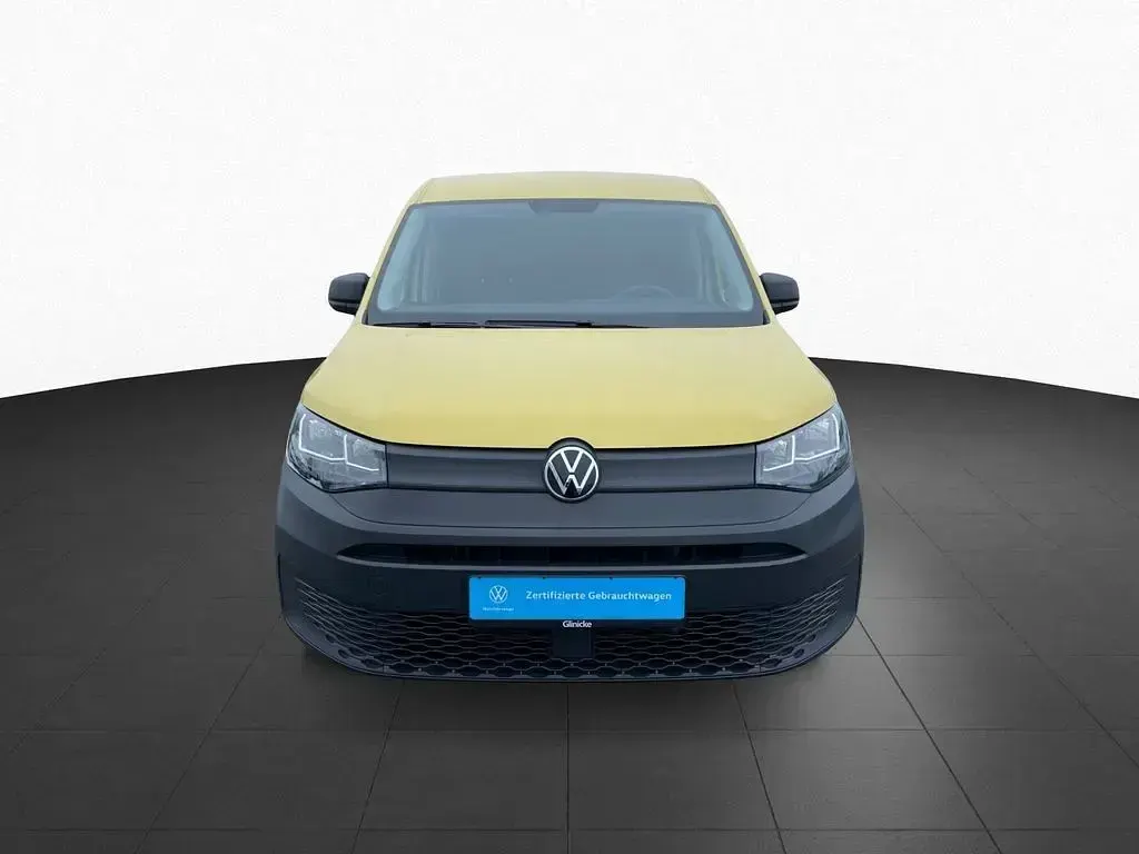 Używany VW Caddy 114 KM (83 kW) 2023 Żółty Minivan