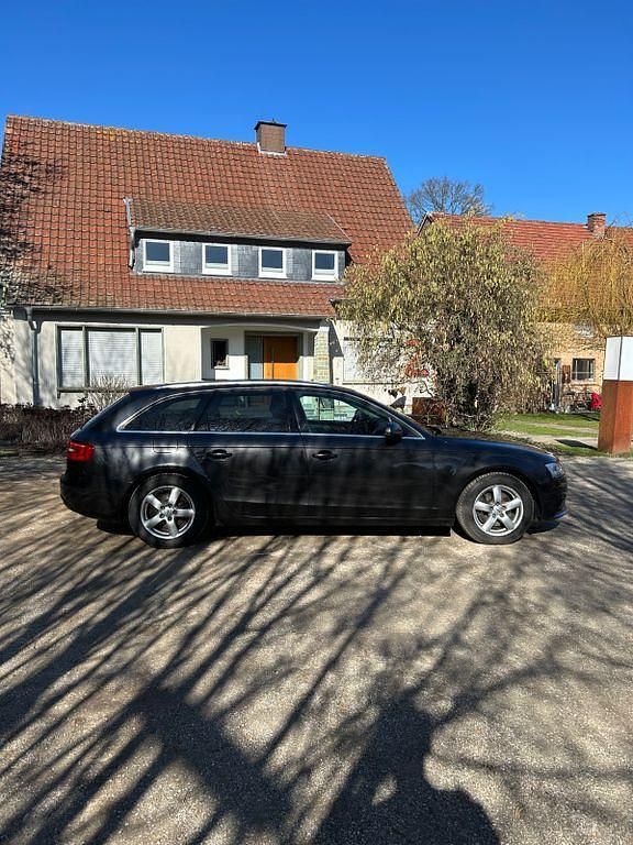 Gebraucht Audi A4 Ambiente 136 PS (100 kW) 2013 Grau Kombi