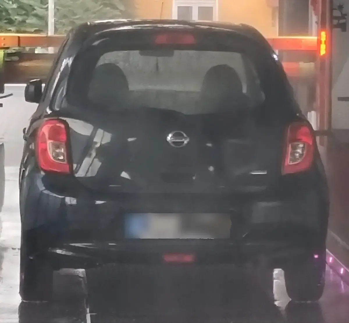 Gebraucht Nissan Micra 80 PS (58 kW) 2014 Schwarz Kleinwagen