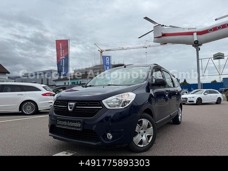 Blau Gebraucht 2019 Dacia Lodgy Stepway Van / Kleinbus | 11.990 € (Fairer Preis) - Bild 1/4